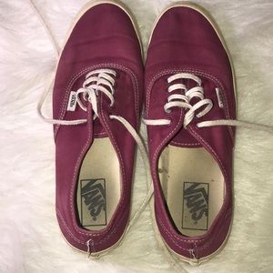 Maroon low cut shoes